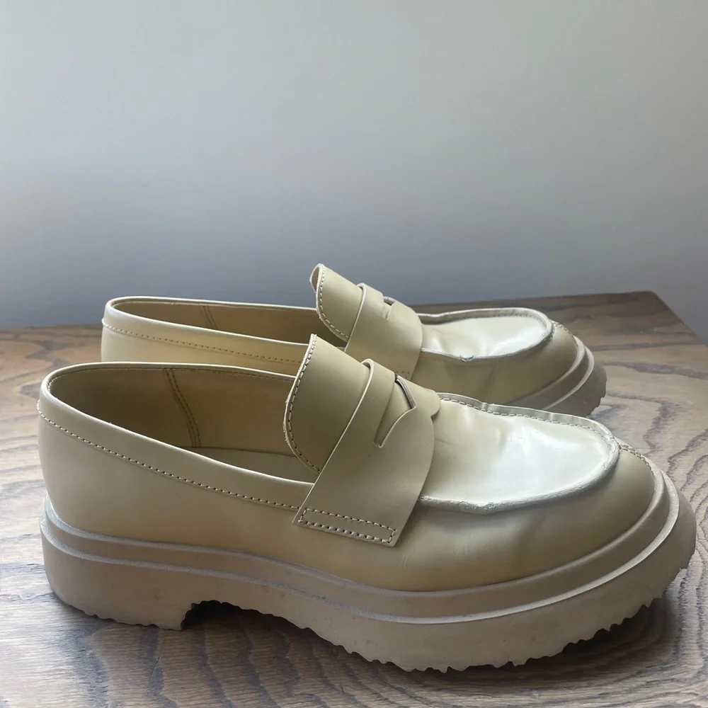 Camper Cream Women's Loafers - Picture 2 of 5